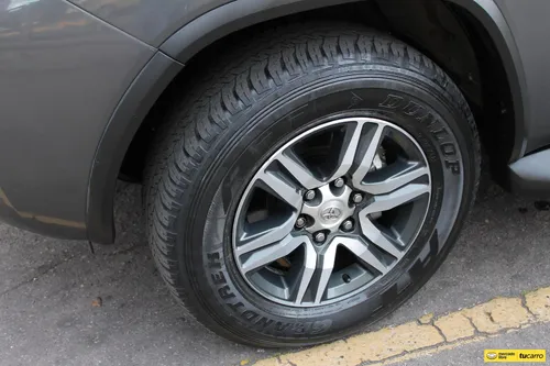 Toyota Fortuner 2.7 SRV