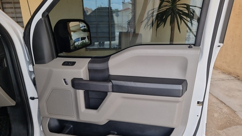 Imagen 6 de 15 de Ford F150 2.7 Cabina Y 1/2 V6