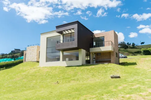 Casa En Venta En Valle Alto De La Pradera. Cod A5569