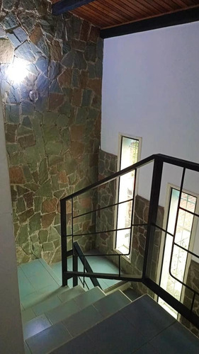Imagen 4 de 9 de Casa En Ciudad Jardin Cagua 4 Habitaciones 3 Baños