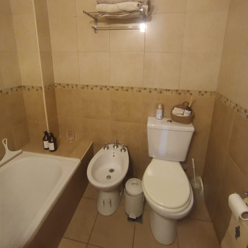 Departamento C/ Balcón Y Cocheras-luz Avell Centro