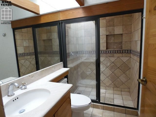 Imagen 8 de 10 de Casa En Venta Y Renta En Colinas Del Bosque