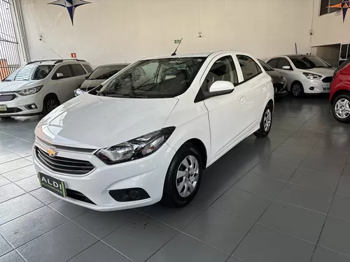 Carros e Caminhonetes Chevrolet Onix Branco 2017