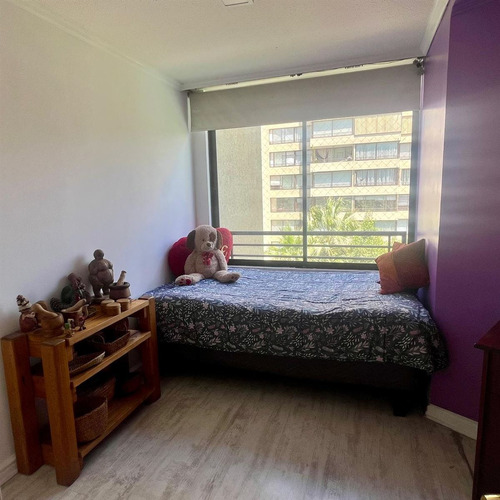 Departamento En Venta De 3 Dorm. 2 Baños En Las Condes
