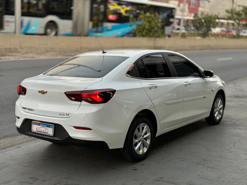 Chevrolet Onix ONIX SEDAN PLUS LT 1.0 12V FLEX 4P MEC.