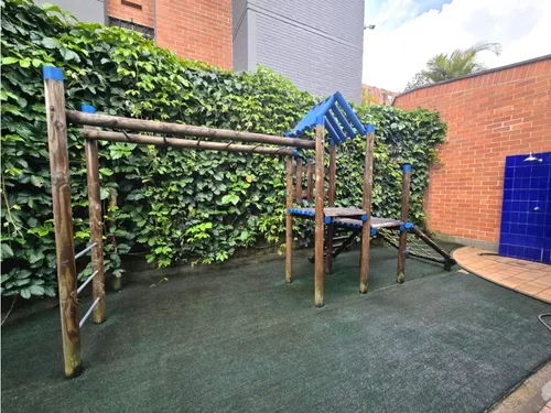Apartamento En Arriendo En El Poblado, Cómodo Y Bien Ubicado