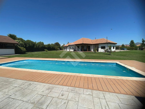 Casa 300 Mts Con Piscina Y Quincho 4d5b Con Receción Final