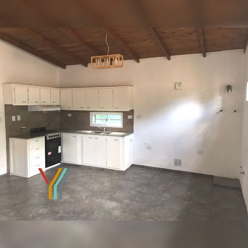 Imagen 7 de 14 de Casa De 3 Dormitorios En Villa Elisa