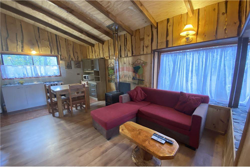 Parcela 8.700 M2 Con 6 Cabañas Equipadas Pucon