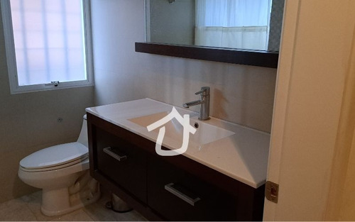 Imagen 9 de 18 de Lindo Townhouse En La Union