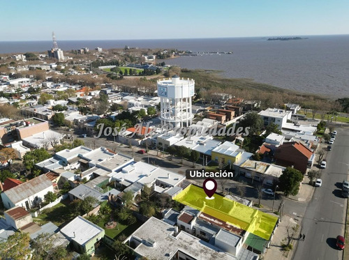 En Venta Casa En Esquina A Pasos De Todo, Colonia
