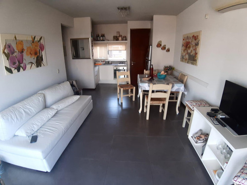 Departamento De 2 Dormitorios En La Barra - Uruguay