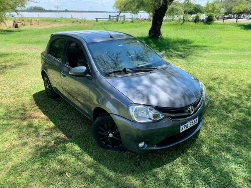 Toyota Etios 1.5 Xls Hacht