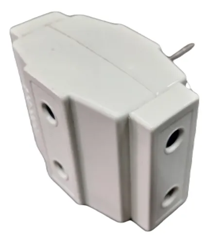 Triple Enchufe Richi Adaptador Macho Chata A 2 Redondas X 5u