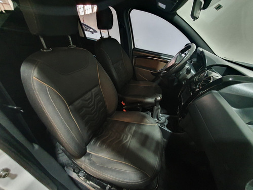 Imagen 16 de 25 de Renault Duster Privilege 1.6 2015, C/gnc, Concesionario Lp