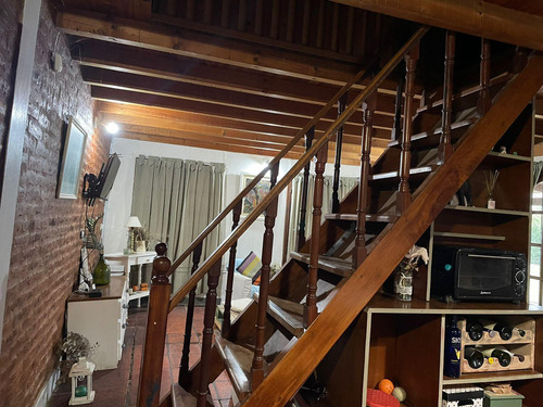 Casa En Venta - 2 Dormitorios 1 Baño - Cochera - 1.750mts2 - Coronel Brandsen