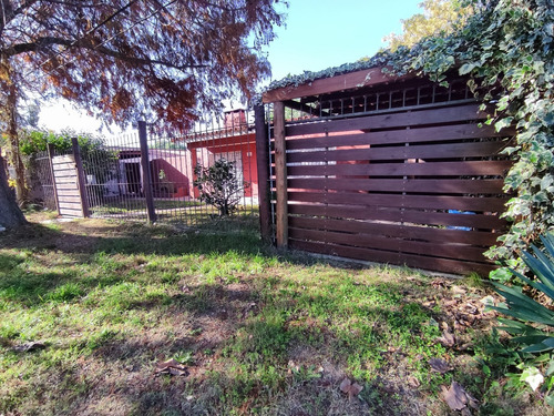 Hermosa Casa En Padrón Único. Sólida Construcción ¡próximo A Todos Los Servicios, Lado Sur! Y A 200 Mts Del Complejo Luis Suarez