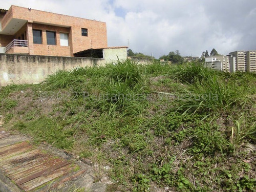 Excelente Parcela De Terreno Plana, En Venta En Alto Hatillo, Mls 25-23605, Isabel Salon.
