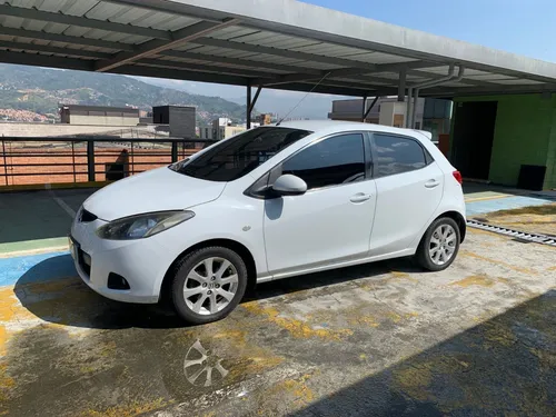 Mazda 2 215HA8