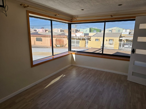 Venta Casa Peuco 5, 244 M2, 6 D 3 B, 2 E Remodelada 100%
