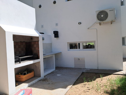 Complejo Los Olivillos Mh. Alquiler Temporario Duplex, Barrio Residencial Las Dunas Monte Hermoso, En Un Entorno Natural Con La Tranquilidad Y Comodidad Que Que Buscas.