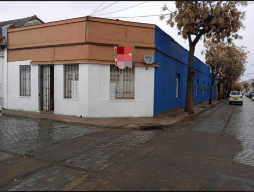 Vendo Gran Casona Comercial Huerfanos/ García Reyes