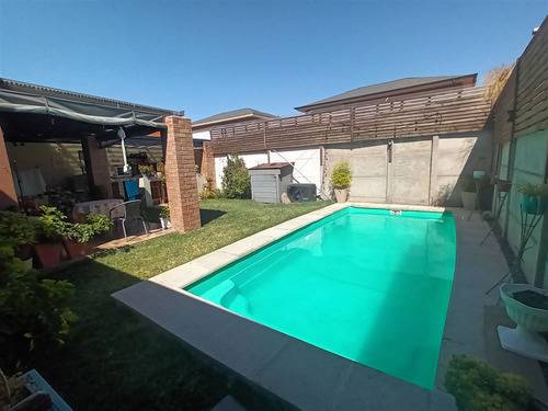 Casa Con Piscina, Quincho, Ático Y A Pasos Del Futuro Mall