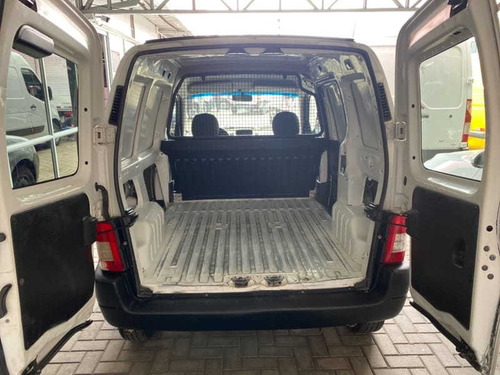 Imagem 5 de 6 de Peugeot Partner Furgão 2015