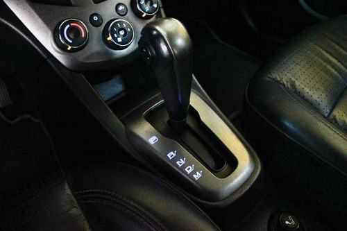 Imagem 14 de 15 de Chevrolet Sonic Sedan Ltz 1.6 16v Aut 2012