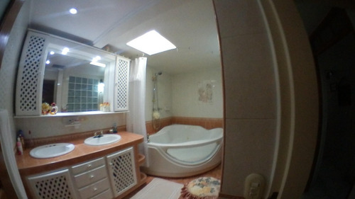 Imagen 14 de 30 de Casa En Venta En Barici Este De Barquisimeto Lara 0-4-2-4-5-9-3-7-5-4-2 Rent-a-house Código Mls: 22-6240, 3 Habitaciones, 3 Baños, 375 Mts2