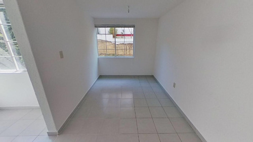 Imagen 3 de 15 de Oportunidad Departamento En Primer Piso, Condominio Seguro Y Bien Ubicado