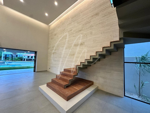 Casa En Venta En Cancun En Lagos Del Sol