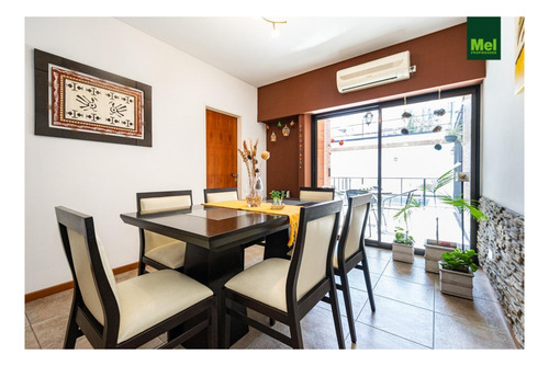 Imagen 13 de 30 de Impecable Casa Con Jardín Y Pileta