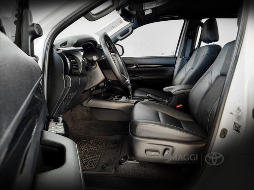 Imagem 7 de 11 de Hilux 2.8 Srx 4x4 Cd 16v Diesel 4p Automático