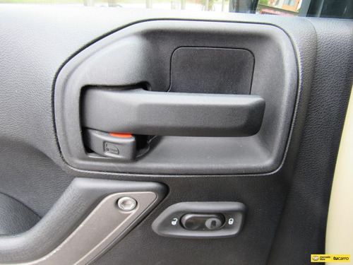 Imagen 21 de 25 de Jeep Wrangler 3.8 Sport