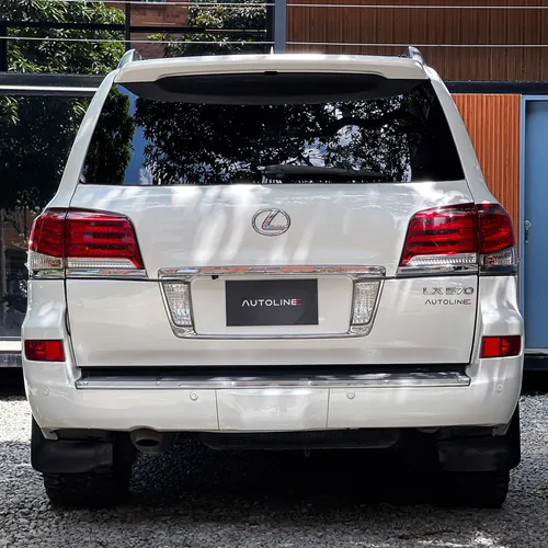 Lexus LX 5.7 570