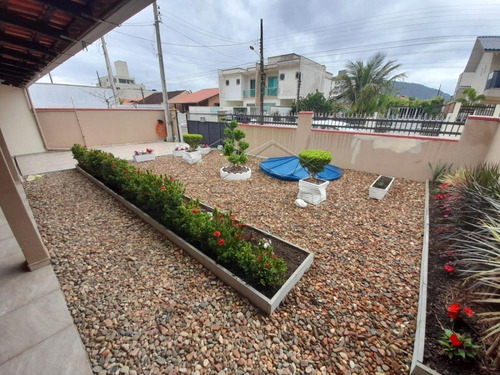 Imagem 4 de 10 de Casas - Ref: V892
