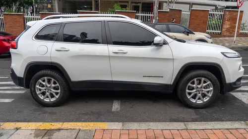 Jeep Cherokee 3.2 Longitude