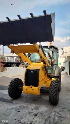 Retroexcavadora New Holland B80c 4x4 Con Kit Año 2023