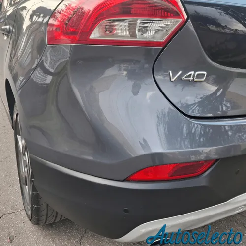 Volvo V40 1.6 T4 Cross Country Kinetic Fwd