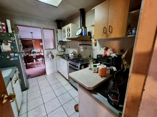 Cómoda Casa De 4 Dormitorios, Collao, Concepción