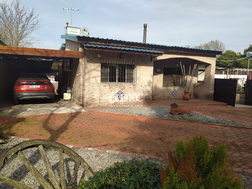 Estupenda Casa Con Barbacoa Y Piscina Climatizada