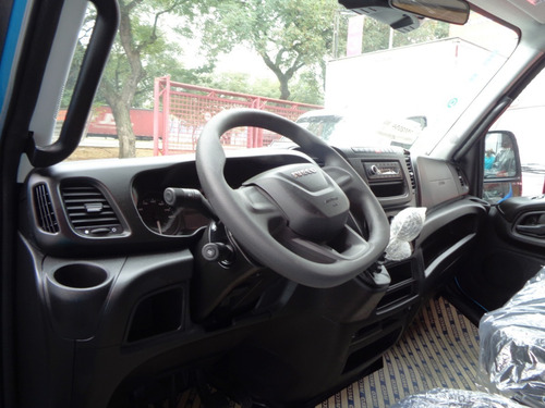Imagem 9 de 10 de Iveco Daily 35.150