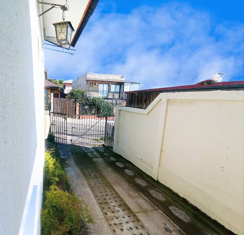 Crisol Vende Casa Central, Cerca Buenos Aires