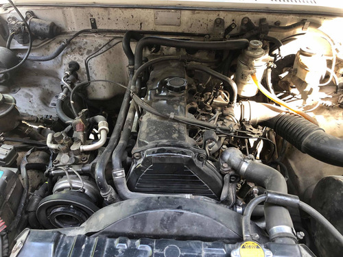 Imagen 19 de 24 de Toyota Hilux 1995 2.8 D/cab 4x4 D
