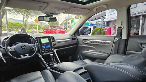 Renault Koleos 2.5 Intens 4X4 Bose