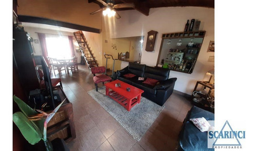 Padre Silberman Al 1300 - S. Lugares.- Casa Ideal Para 2 Familias.