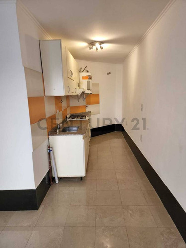 Alquiler Departamento Tipo Ph 2 Ambientes, Lanus Oeste.