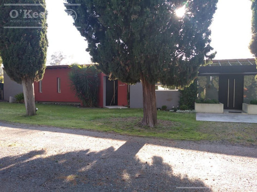 Imagen 2 de 17 de Casa En Venta En Una Planta De Tres Dormitorios Sobre Amplio Lote