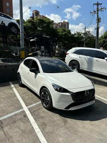 Mazda 2 Grand Touring Lx Carbon 2.0 Modelo 2026